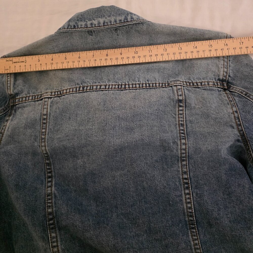 STS Blue women's distressed denim jacket, size Small. - Picture 12 of 13